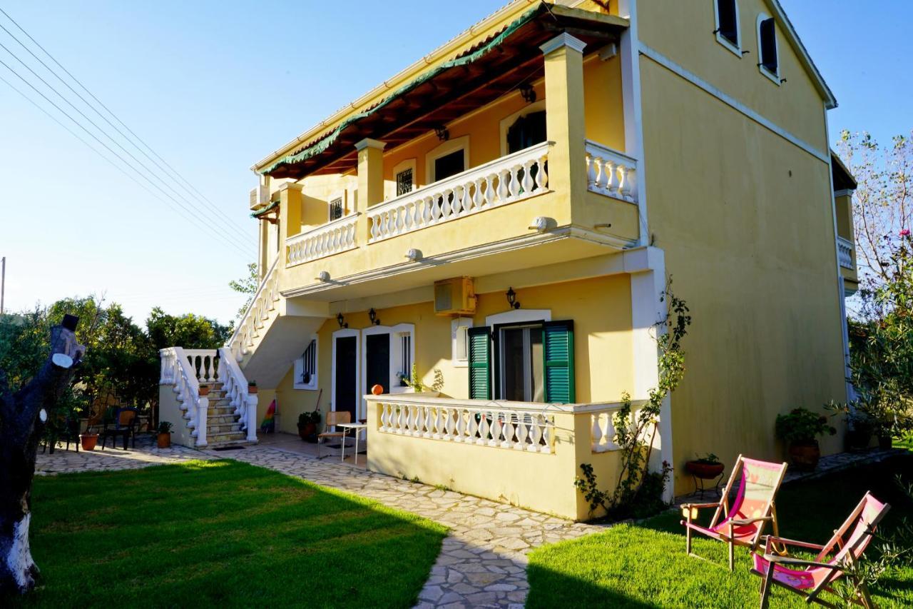 Stefanias Prasoudi Beach Agios Matthaios  Exterior photo